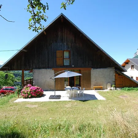 Le A Geo בית נופש Thoiry (Savoie)